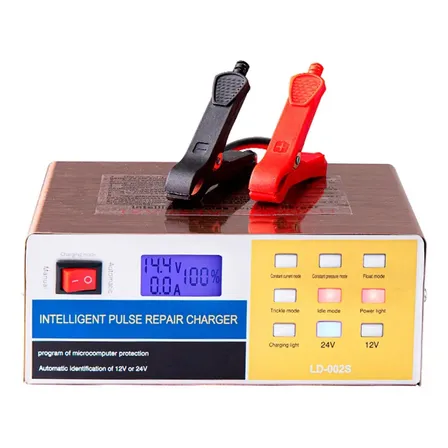 Cargador De Bateria Gadnic AV700 12V 12A 24V 7A Pantalla LCD Corte Autom&aacute;tico Reparaci&oacute;n Por Pulso Protecci&oacute;n Qu&iacute;ntuple