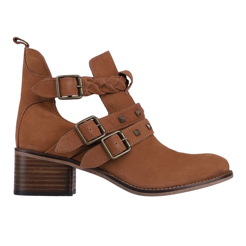 Diba True West Valley Studded Braided Round Toe Pull On  Womens Brown Casual Boo