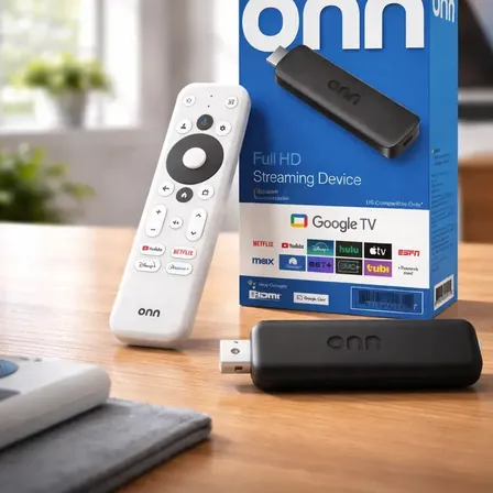Onn Google TV Streaming Stick Full HD con Chromecast, Control de Voz y Wi-Fi