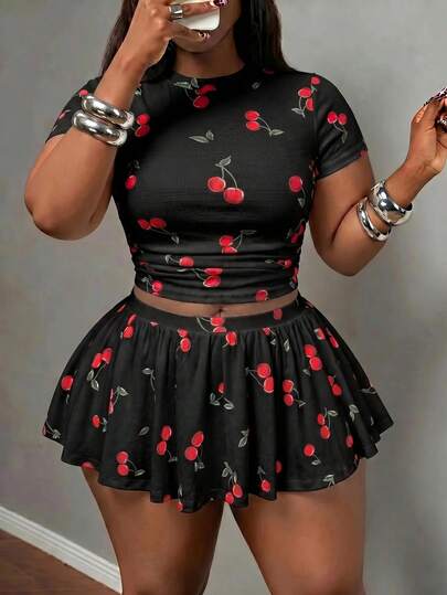 Slaydiva Casual Cute Black Fitted Cherry Print Round Neck Short-Sleeved T-Shirt And High-Waisted Pleated Skirt Plus Size Women's Two Pieces Set Vacation